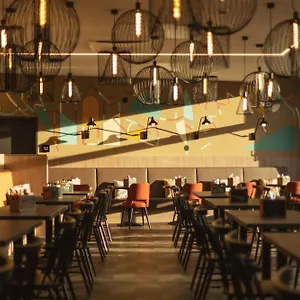 - The Niu, Sparrow By Ihg Ratisbonne